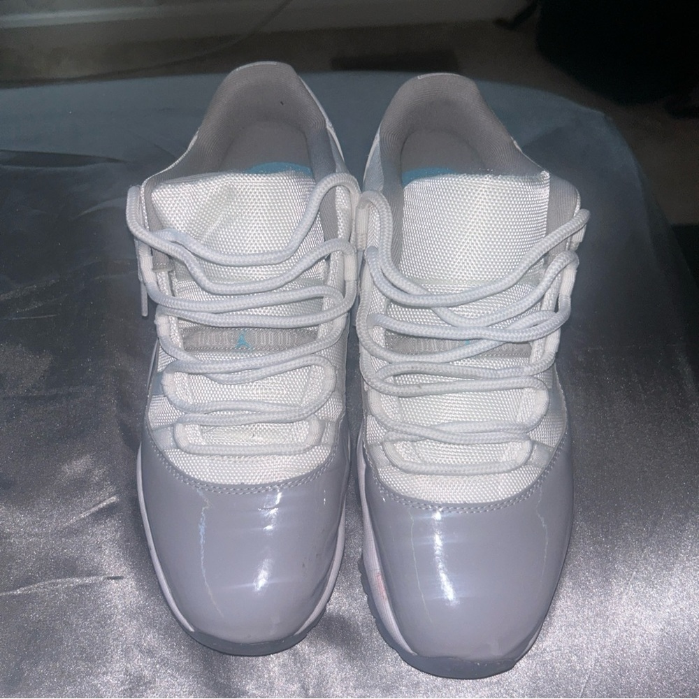 Jordan 11 Cement Grey